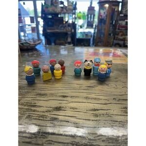 Vintage Fisher Price Little People Lot of 11 Wooden & Plastic